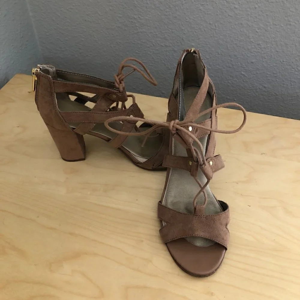 Circus by Sam Edelman Emilia Heeled Sandals Women's size 6.5 Tan Strappy Caged